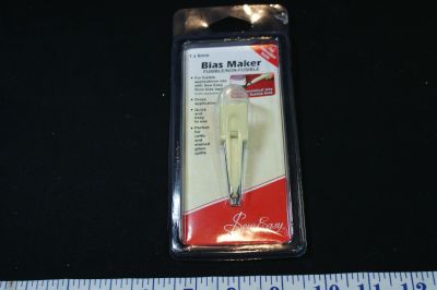 6mm BIAS TAPE MAKER BY SEW EASY